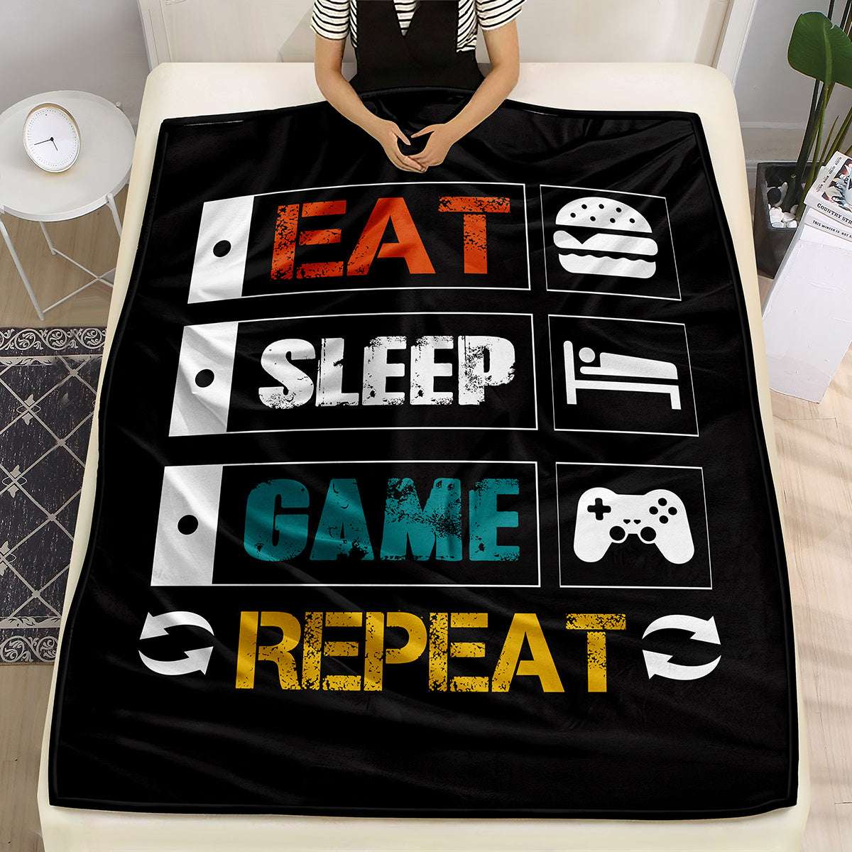 Warm and Cozy Flannel Gaming Throw Blanket for Couch and Bed - Perfect for Gameplay and Relaxation