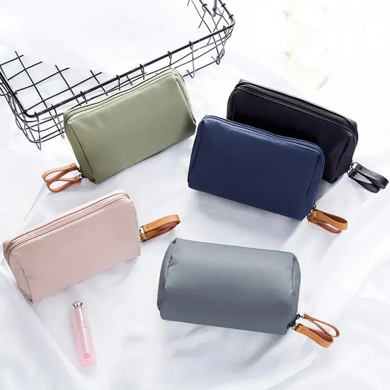 1PC Portable Women Makeup Bag Cosmetic Bag Coin Pouch Storage Bag Mini Lipstick Bag Small Bag Toiletry Bag Organizer Case