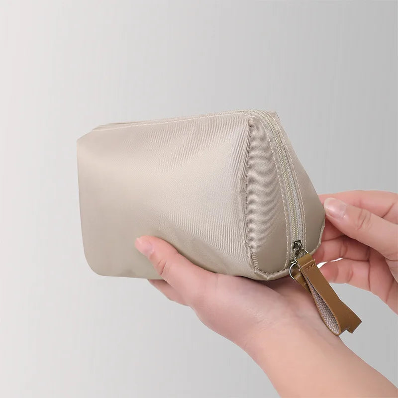 1PC Portable Women Makeup Bag Cosmetic Bag Coin Pouch Storage Bag Mini Lipstick Bag Small Bag Toiletry Bag Organizer Case