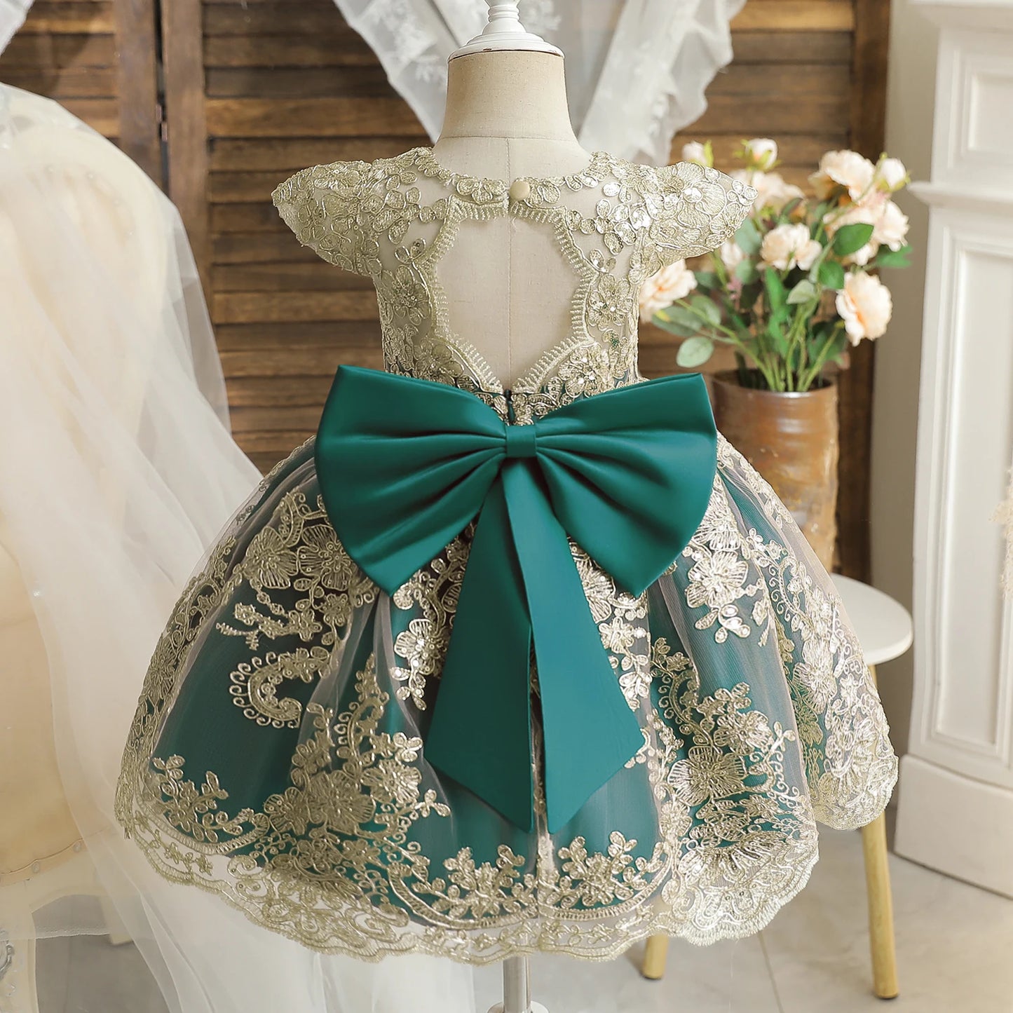 Embroidery Elegant Princess Dress for Girls Luxury Golden Lace Vintage Children Festival Party Gown Baby Formal Weddings Dresses