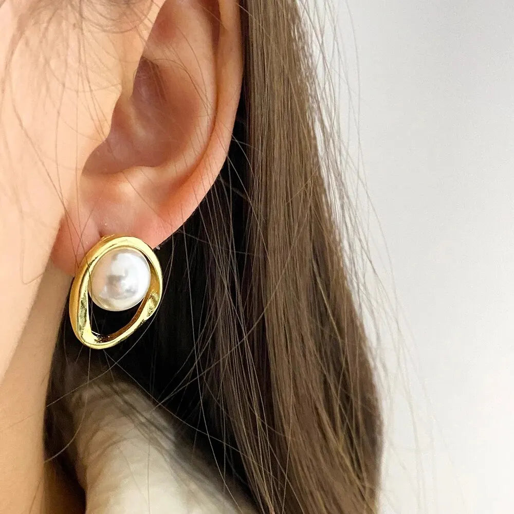 Imitation Pearl Earring for Women Gold Color Round Stud Earrings Korean Delicate Irregular Design Unusual Fashion Jewelry