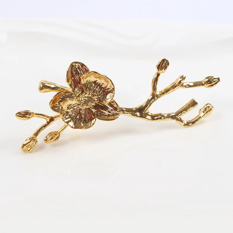 4PCS Christmas Wedding Easter Napkin Rings,Plum Blossom Golden Napkin Buckles,Dinner Parties Dining Table Decor Napkin Holder