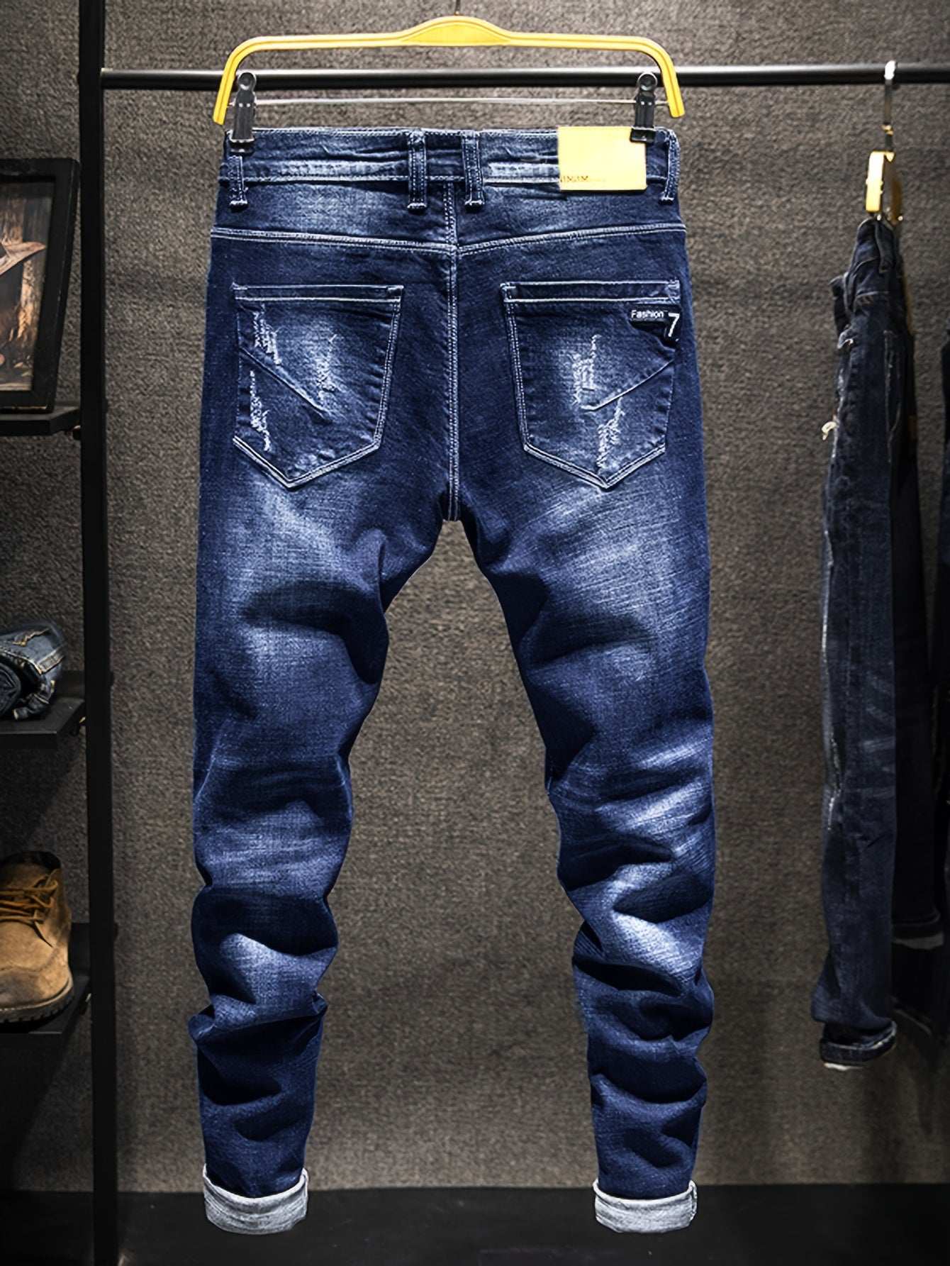 Four-Season Wear Men's Fashion Ripped Jeans - Distressed Regular Fit Denim Pants with Comfortable Stretch Fabric for Everyday Wear - Classic Style with Artistic Destruction