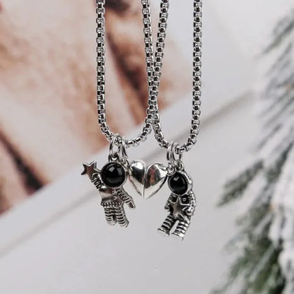 1 Women's Lats Sparkling Double Layer Butterfly Necklace Exquisite Double Layer Collar Chain Jewelry Banquet Party Holiday Gift