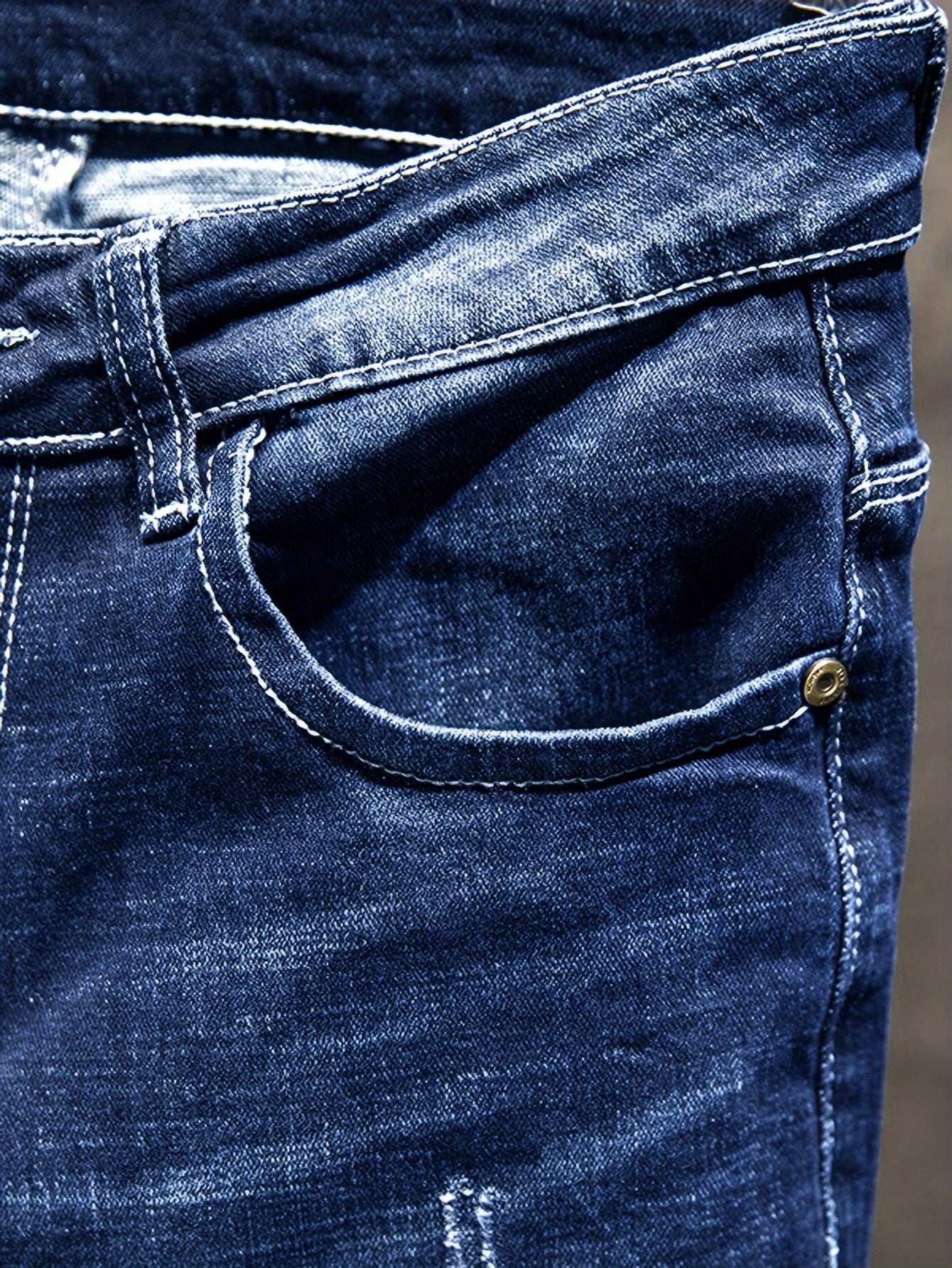 Four-Season Wear Men's Fashion Ripped Jeans - Distressed Regular Fit Denim Pants with Comfortable Stretch Fabric for Everyday Wear - Classic Style with Artistic Destruction